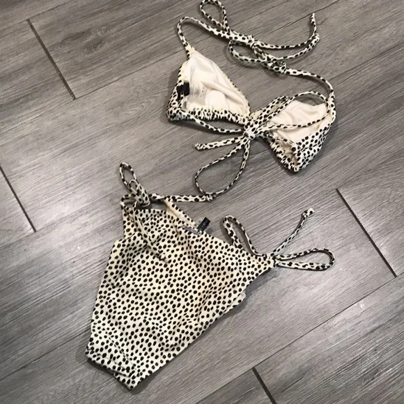 Kendall + Kylie Black Dot Printed Off-White Bikini Swimsuit size L - Picture 2 of 9